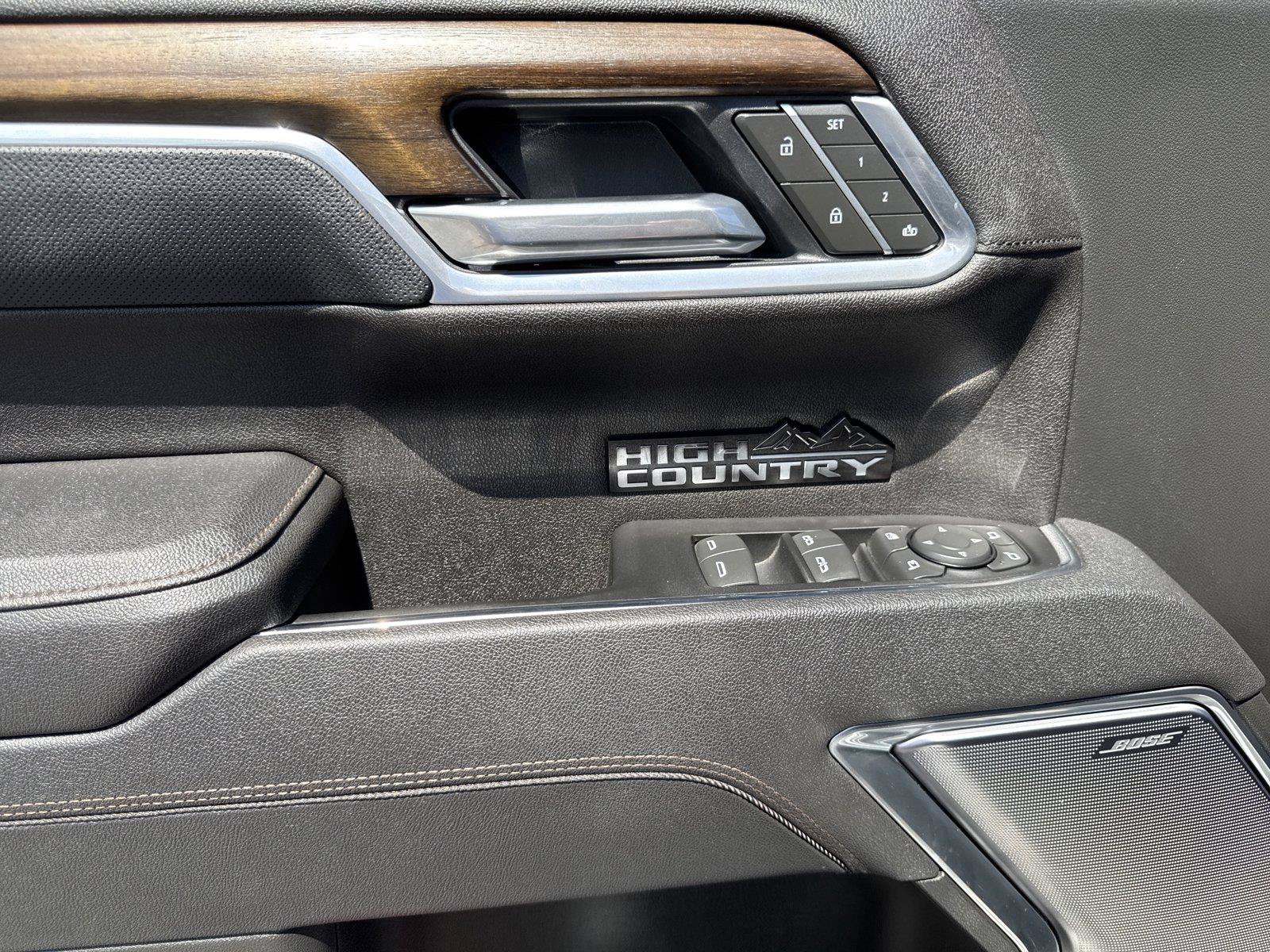 Used 2025 Chevrolet Silverado 1500 High Country AWD/4WD image 21