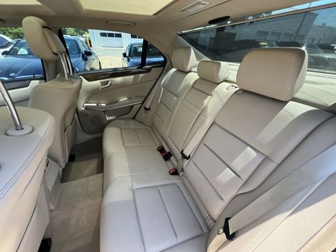 Used 2016 Mercedes-Benz E 350 Sedan image 5