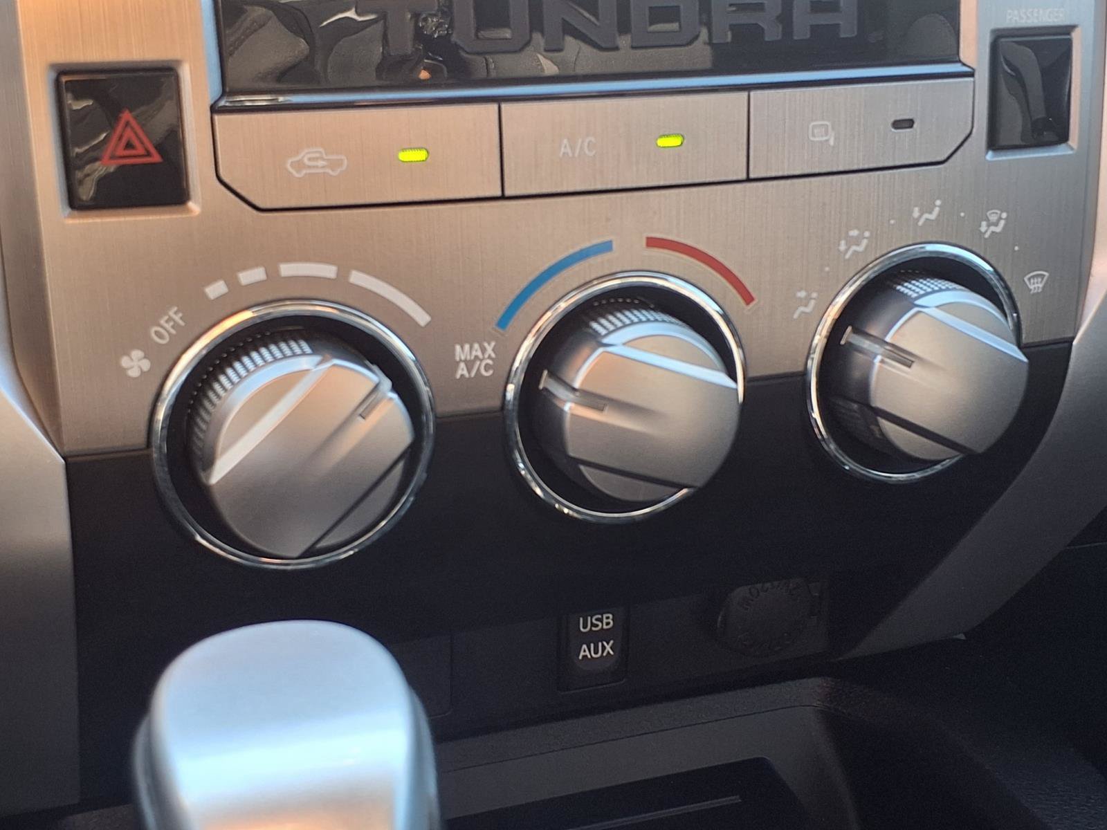 Used 2014 Toyota Tundra SR5 w/ SR5 Upgrade Package RWD image 25