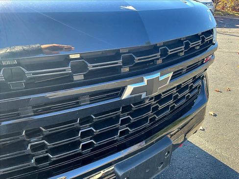 Used 2024 Chevrolet Tahoe Z71 w/ Luxury Package image 30