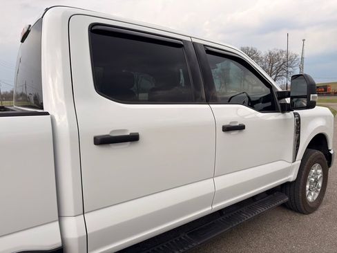 Used 2025 Ford F350 XLT AWD/4WD image 7