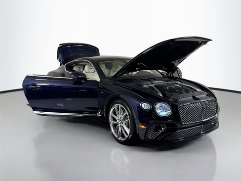 Used 2022 Bentley Continental GT AWD/4WD image 38