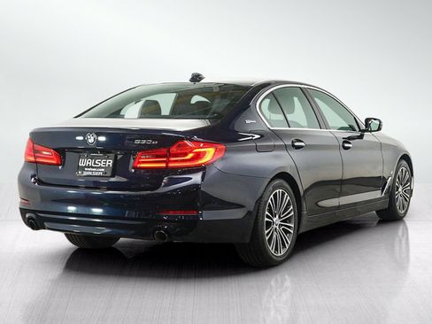 Used 2018 BMW 530e xDrive w/ Premium Package 2 AWD/4WD image 6