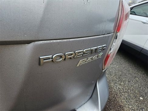 Used 2016 Subaru Forester 2.5i Premium w/ All-Weather Package image 9