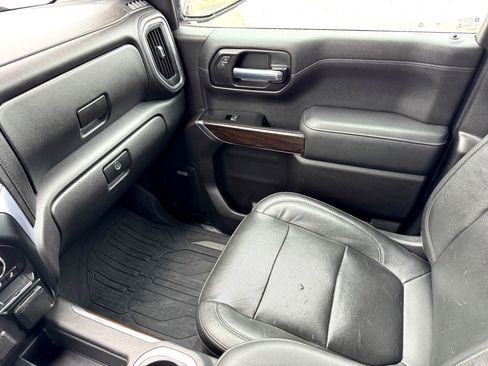 Used 2020 GMC Sierra 1500 SLT RWD image 31