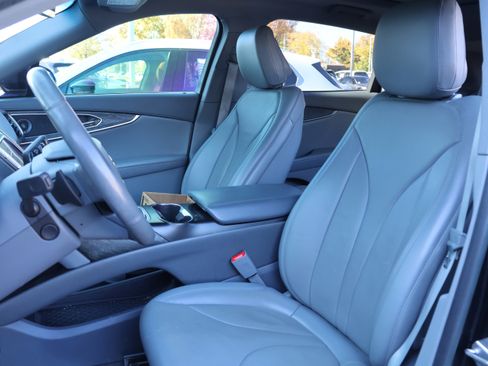 Used 2020 Lincoln Nautilus Reserve w/ Equipment Group 201A image 31