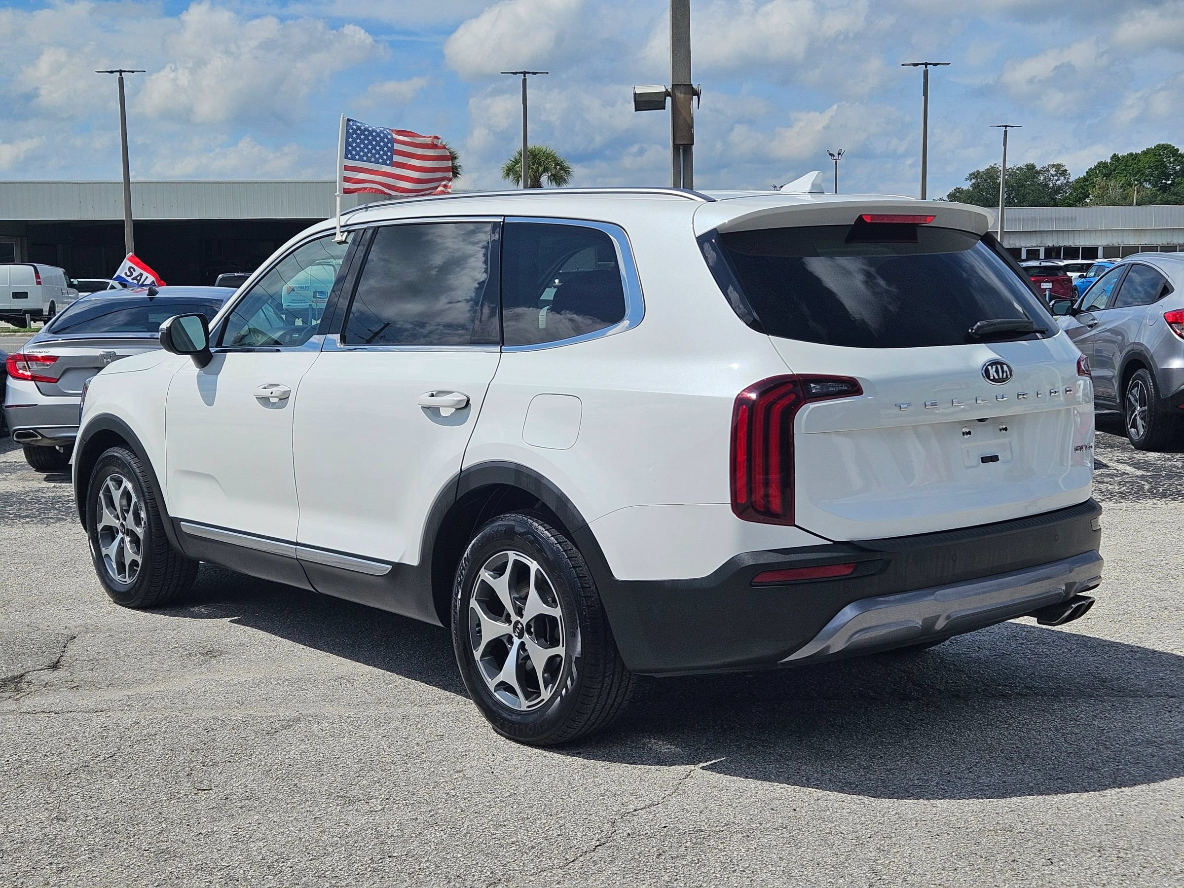 Used 2020 Kia Telluride EX FWD image 7