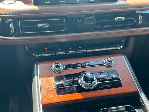 Used 2022 Lincoln Aviator Reserve RWD image 22