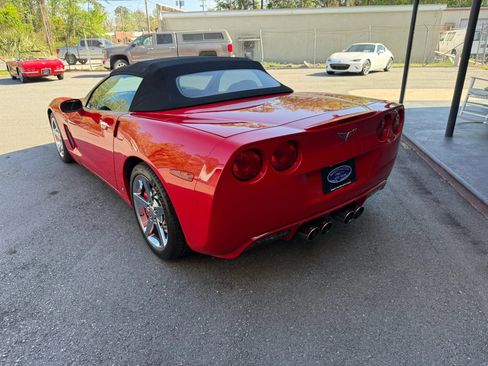 Used 2006 Chevrolet Corvette Convertible w/ Preferred Equipment Group image 4