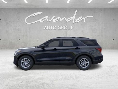 New 2026 Ford Explorer Active RWD image 3