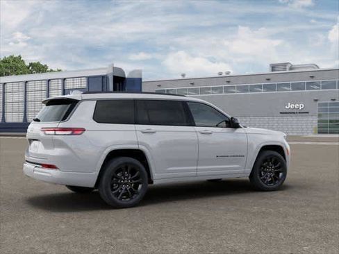 New 2026 Jeep Grand Cherokee L Limited image 2