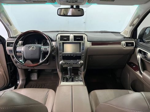 Used 2019 Lexus GX 460 Luxury AWD/4WD image 14