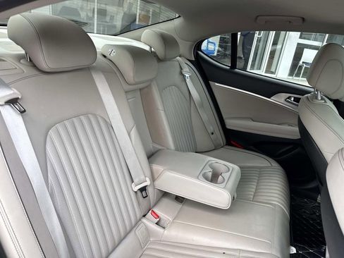 Used 2019 Genesis G70 3.3T Advanced w/ Elite Package image 10