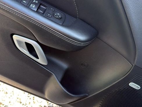 Used 2016 Dodge Challenger R/T Scat Pack RWD image 19