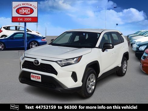 Used 2024 Toyota RAV4 LE image 1