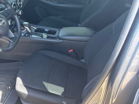 Used 2025 Nissan Sentra S FWD image 6