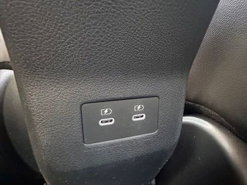 New 2025 Nissan Kicks SR image 28