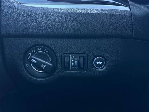 Used 2017 Chrysler 300 S w/ 300S Premium Group image 29