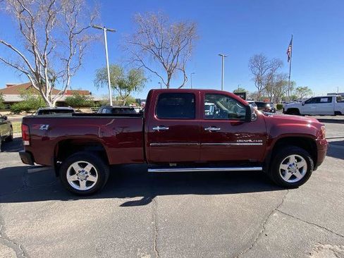 Used 2013 GMC Sierra 2500 Denali w/ Suspension Package, Off-Road image 2
