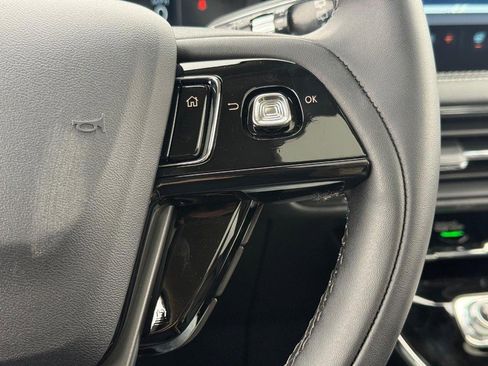 New 2026 Lincoln Corsair Premiere image 10