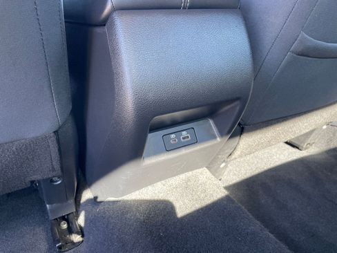 Used 2025 Nissan Altima 2.5 SV image 24