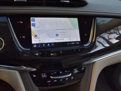 Used 2020 Cadillac XT6 Premium Luxury FWD image 14