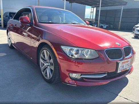 Used 2011 BMW 328i Convertible image 3