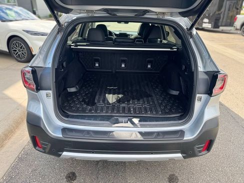 Used 2021 Subaru Outback Limited XT w/ Popular Package #2 AWD/4WD image 39
