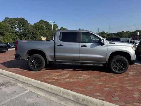 Used 2026 Chevrolet Silverado 1500 LT Trail Boss w/ LT Trail Boss Premium Package AWD/4WD image 16