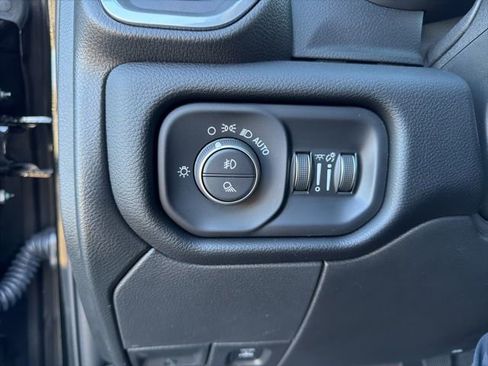 Used 2024 RAM 3500 Laramie image 21