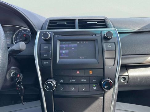 Used 2016 Toyota Camry LE image 26