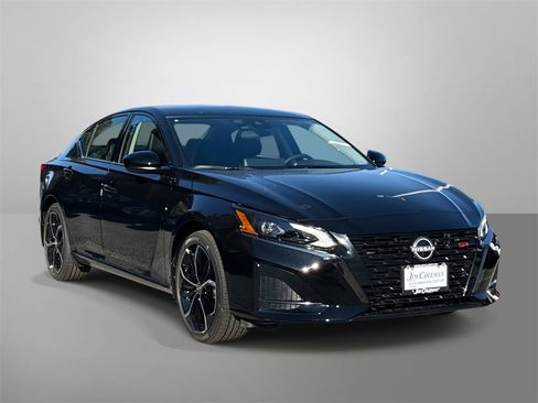 New 2025 Nissan Altima 2.5 SR w/ SR Premium Package image 13
