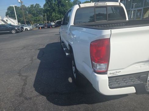 Used 2016 Toyota Tacoma SR RWD image 20