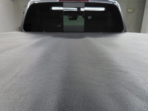 Used 2023 Nissan Frontier PRO-4X image 34