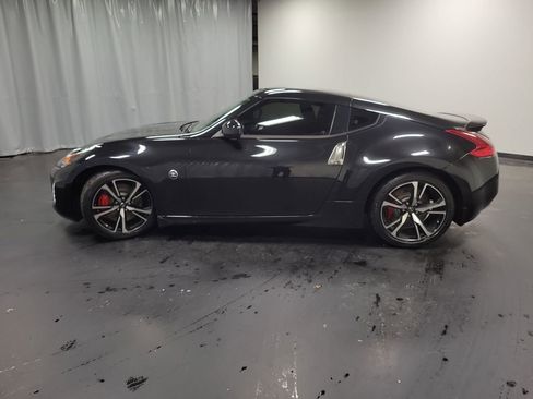 Used 2020 Nissan 370Z w/ Sport Package image 6