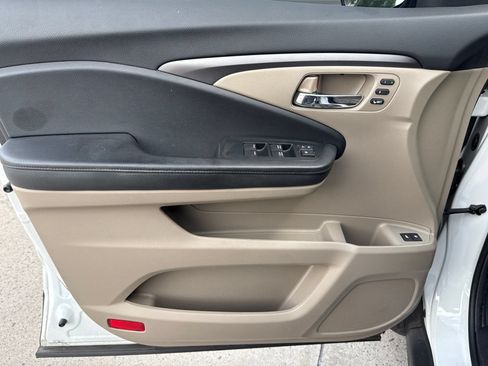 Used 2021 Honda Pilot EX-L image 19