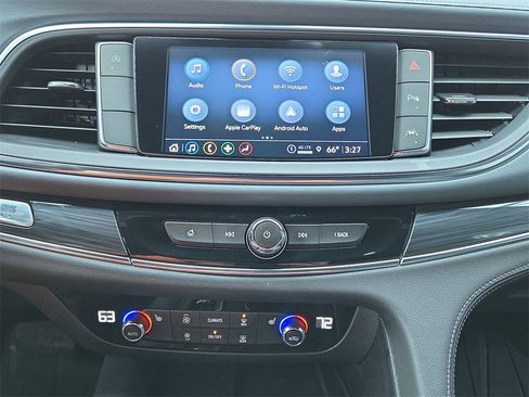 Used 2024 Buick Enclave Essence image 26