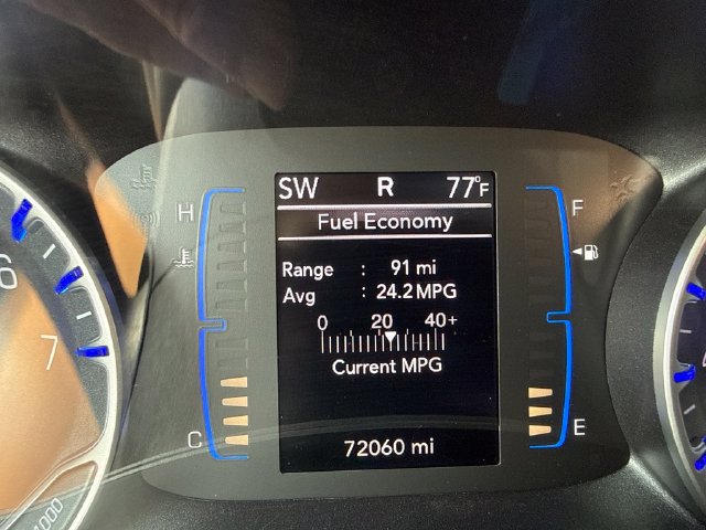 Used 2023 Chrysler Voyager LX FWD image 30