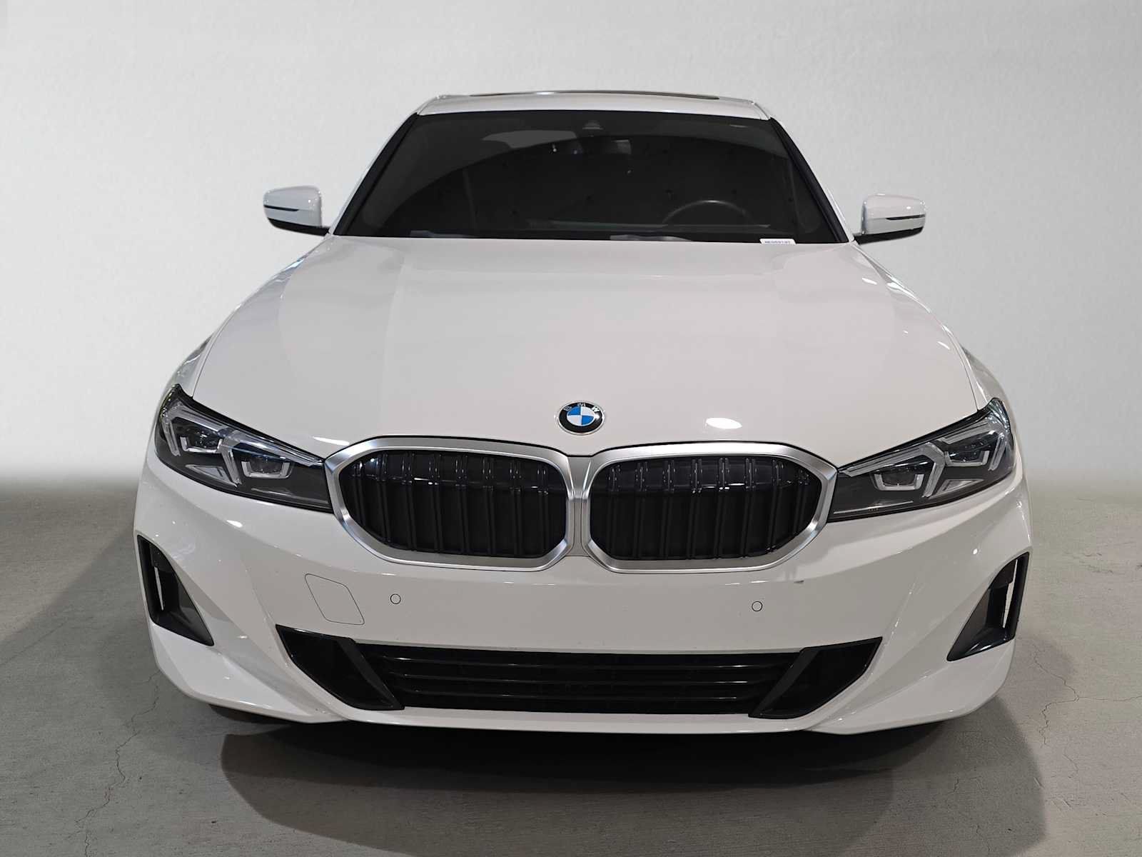 Used 2024 BMW 330i xDrive Sedan w/ Convenience Package AWD/4WD image 8