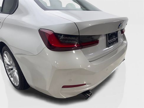 Used 2023 BMW 330i Sedan w/ Driving Assistance Package image 19