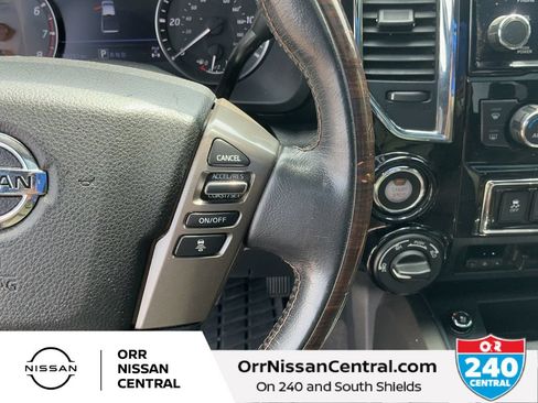 Used 2021 Nissan Titan Platinum Reserve w/ Moonroof Package AWD/4WD image 21