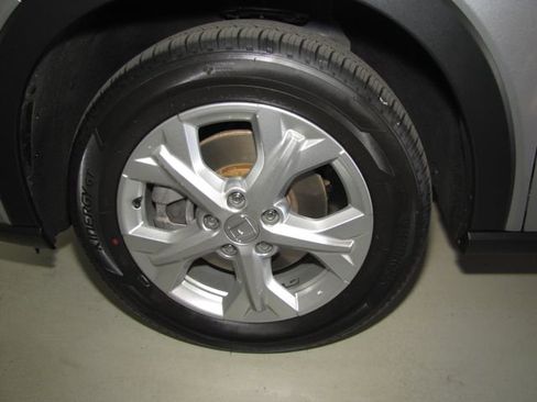 Certified 2023 Honda HR-V LX image 24
