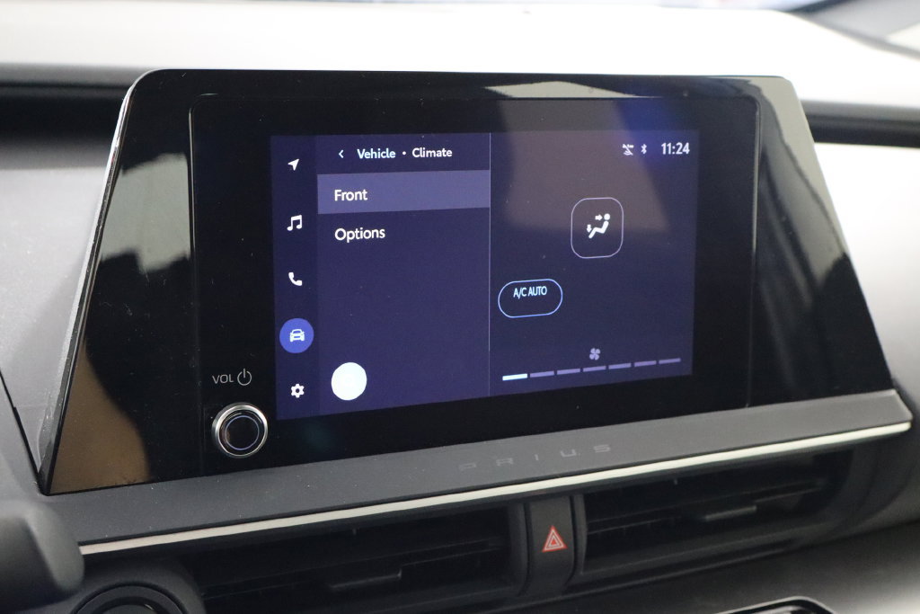 Used 2025 Toyota Prius LE FWD image 33