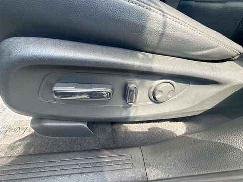 Used 2025 Honda CR-V EX-L image 14