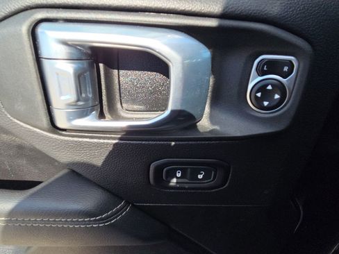 Used 2023 Jeep Wrangler Sahara w/ Cold Weather Group image 29