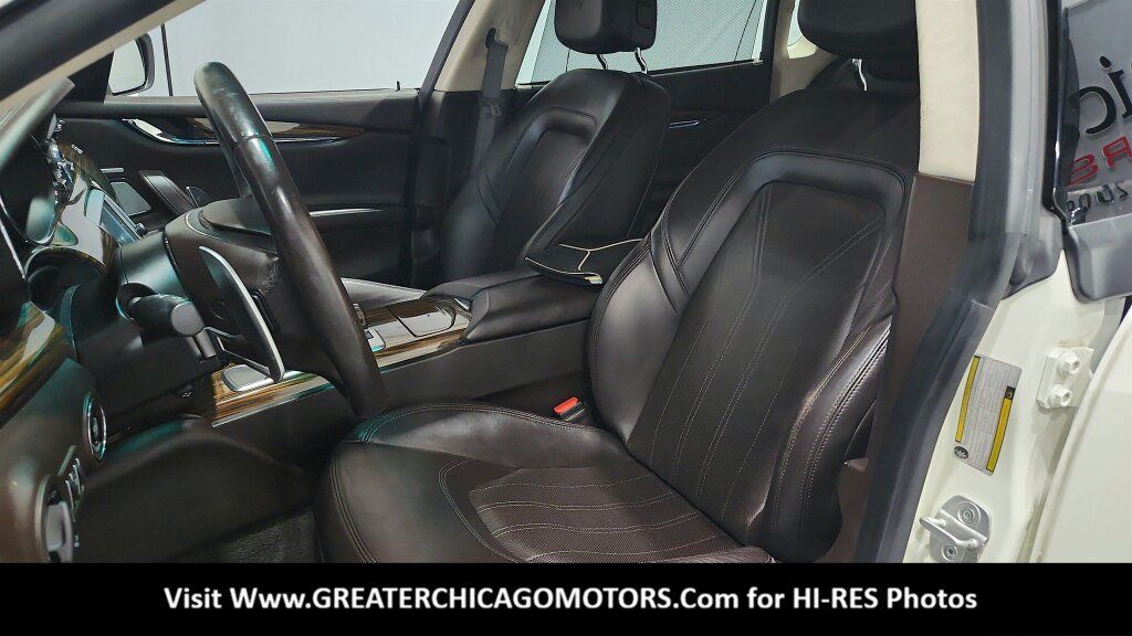 Used 2014 Maserati Quattroporte GTS RWD image 17