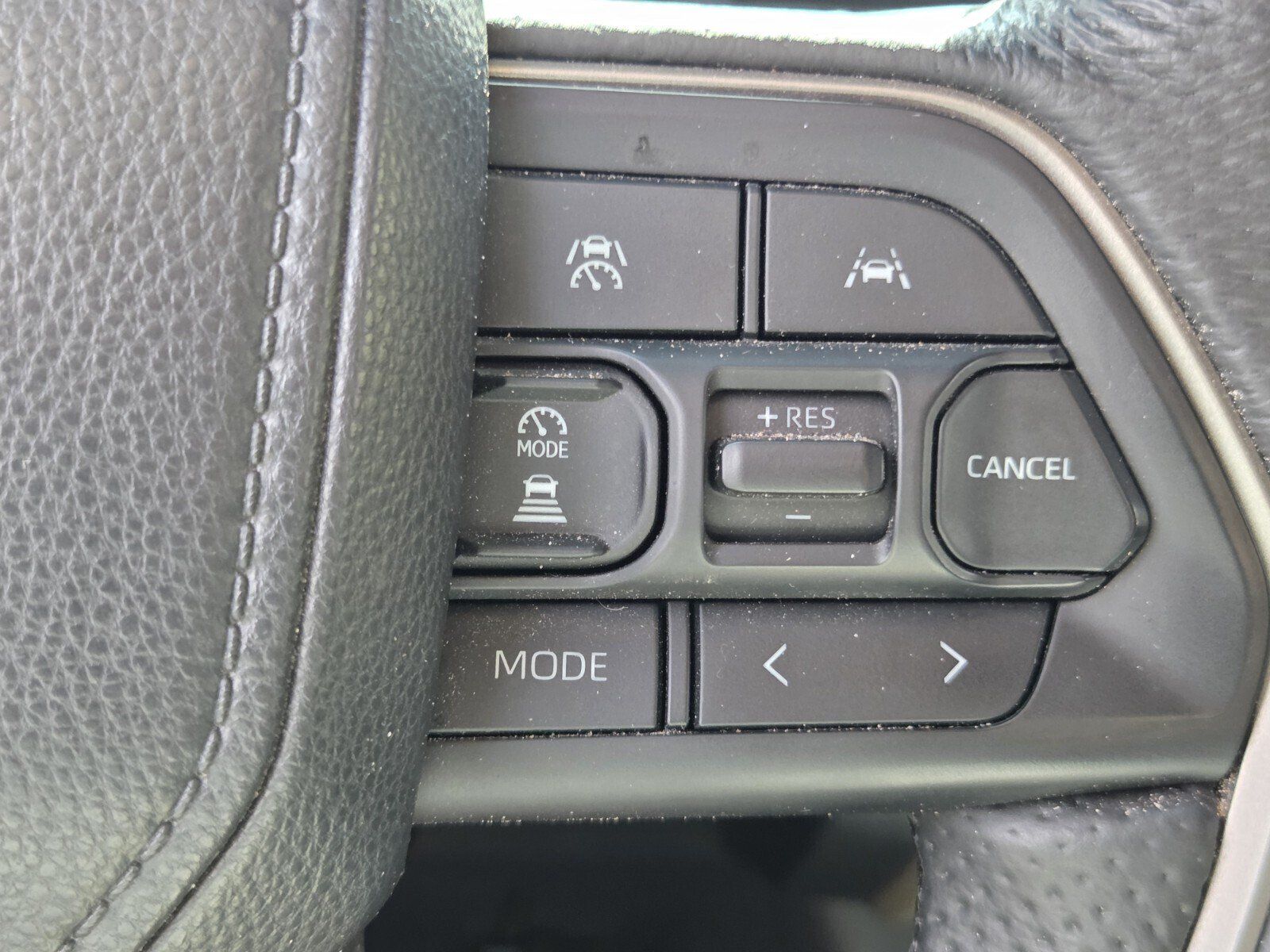 Used 2024 Toyota Tacoma TRD Off-Road AWD/4WD image 30