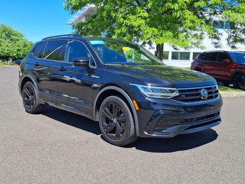 Certified 2023 Volkswagen Tiguan SE R-Line AWD/4WD image 1