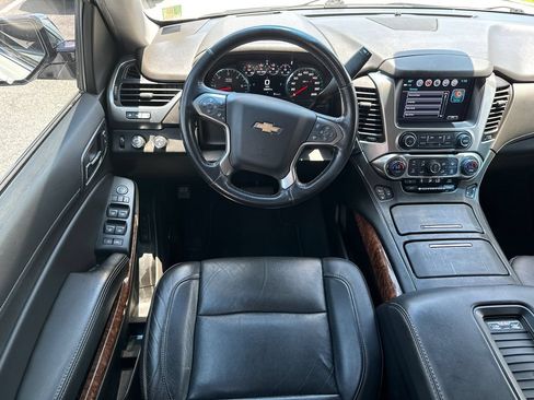 Used 2019 Chevrolet Tahoe Premier AWD/4WD image 25