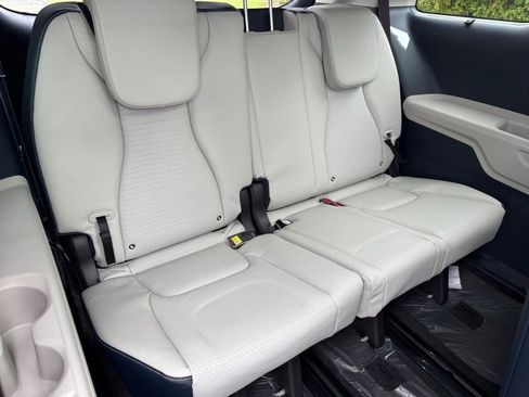 New 2026 Kia Carnival SX Prestige image 5